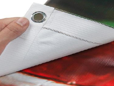 安宁喷绘和刀刮布的工艺区别。